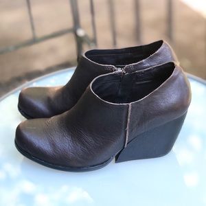 Kork-Ease Holmes Leather Brown Ankle Wedge Shoe